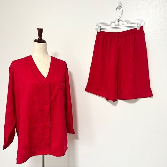Vintage RARE Gold Label Victoria’s Secret 2 PC Pajama M Christmas Red Shorts